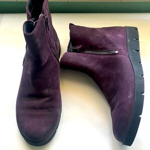 Ecco Bella Nubuck Dual Zip booties